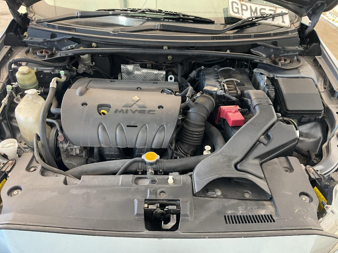 Photo '18' of Mitsubishi Galant Fortis