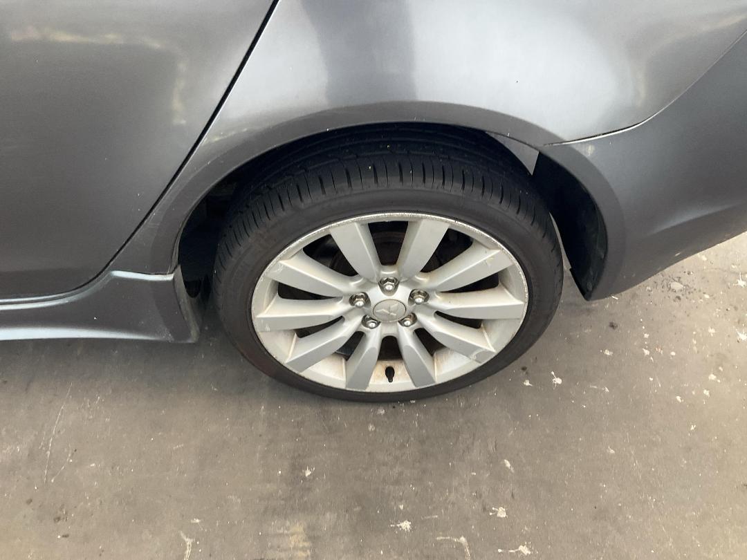 Photo '21' of Mitsubishi Galant Fortis