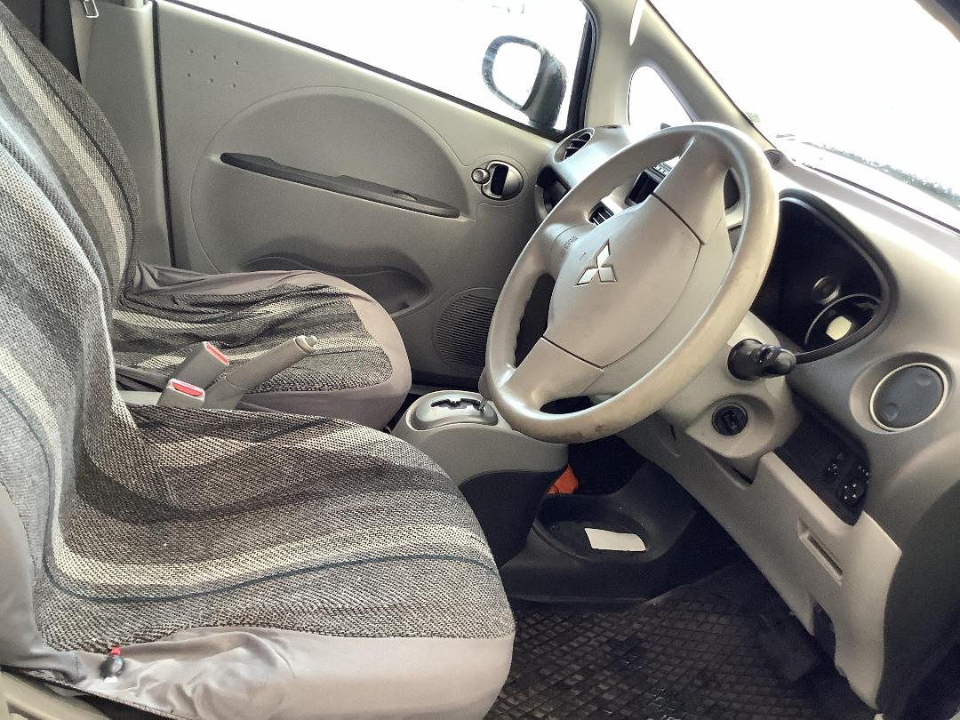 Photo '10' of Mitsubishi I-CAR 660P Photo '10' of Mitsubishi I-CAR 660P