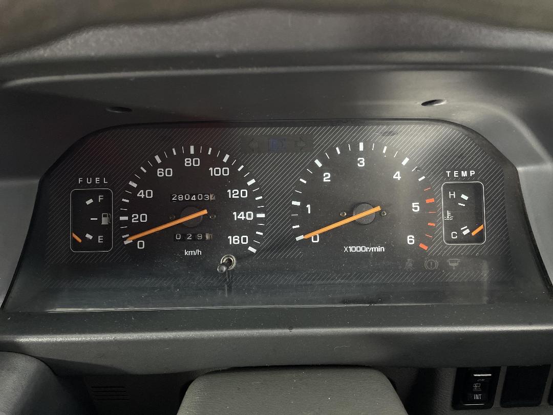 Photo '20' of Mitsubishi L300