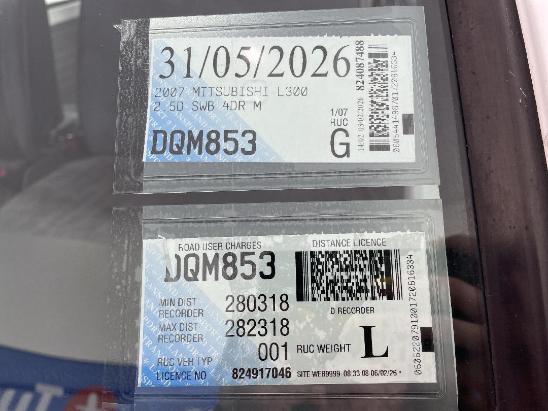 Photo '23' of Mitsubishi L300