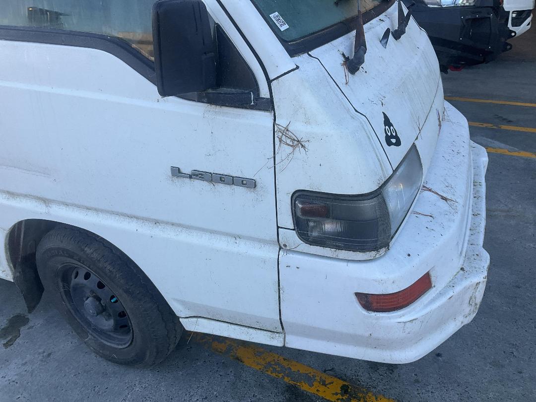 Photo '4' of Mitsubishi L300 LWB