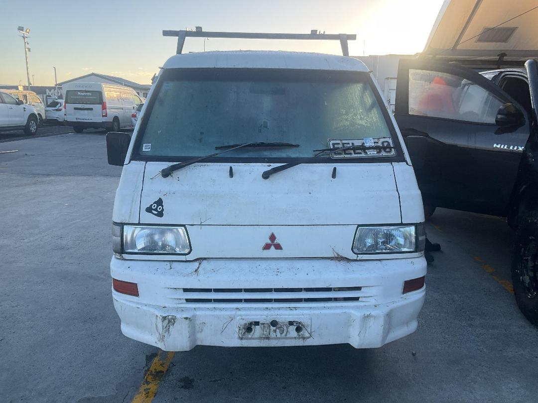 Photo '6' of Mitsubishi L300 LWB