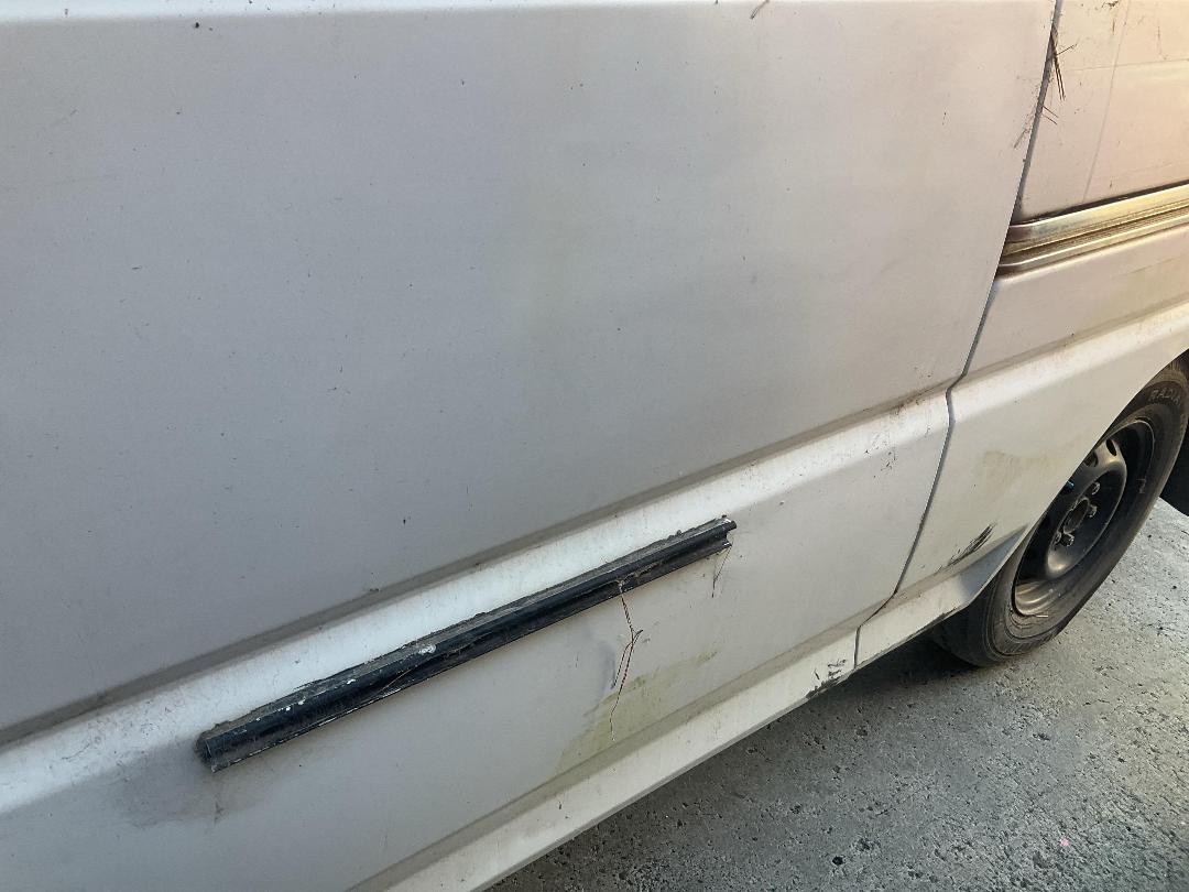 Photo '12' of Mitsubishi L300 LWB