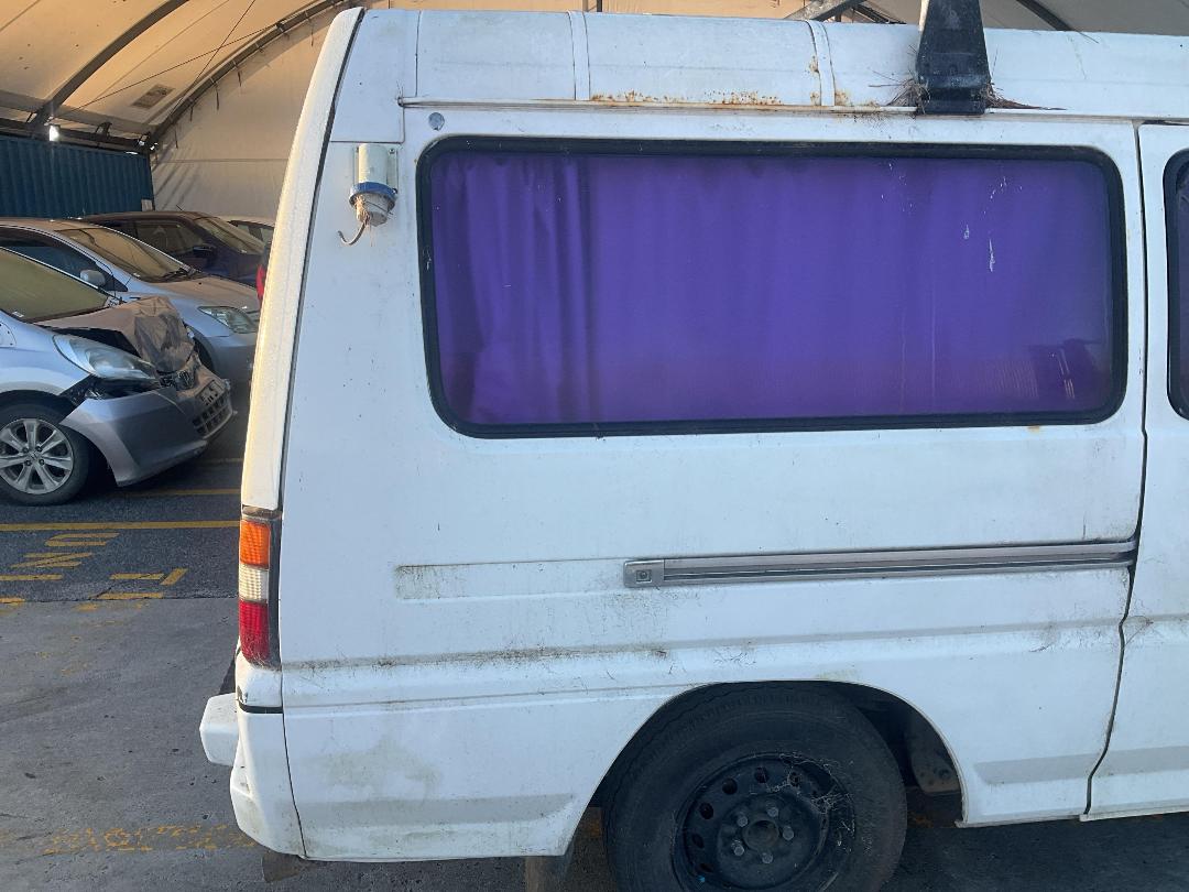 Photo '20' of Mitsubishi L300 LWB