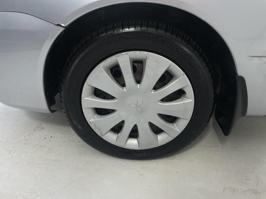 Photo '10' of Mitsubishi Lancer Photo '10' of Mitsubishi Lancer