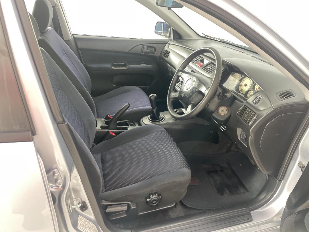 Photo '16' of Mitsubishi Lancer Photo '16' of Mitsubishi Lancer