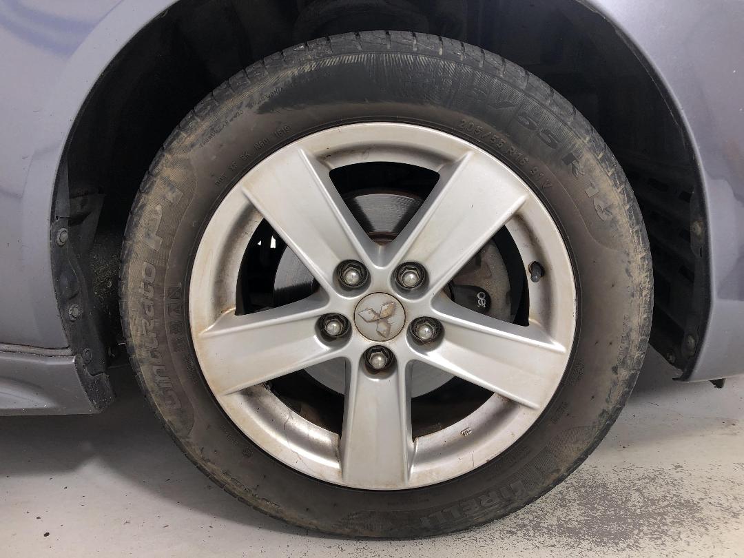 Photo '9' of Mitsubishi Lancer