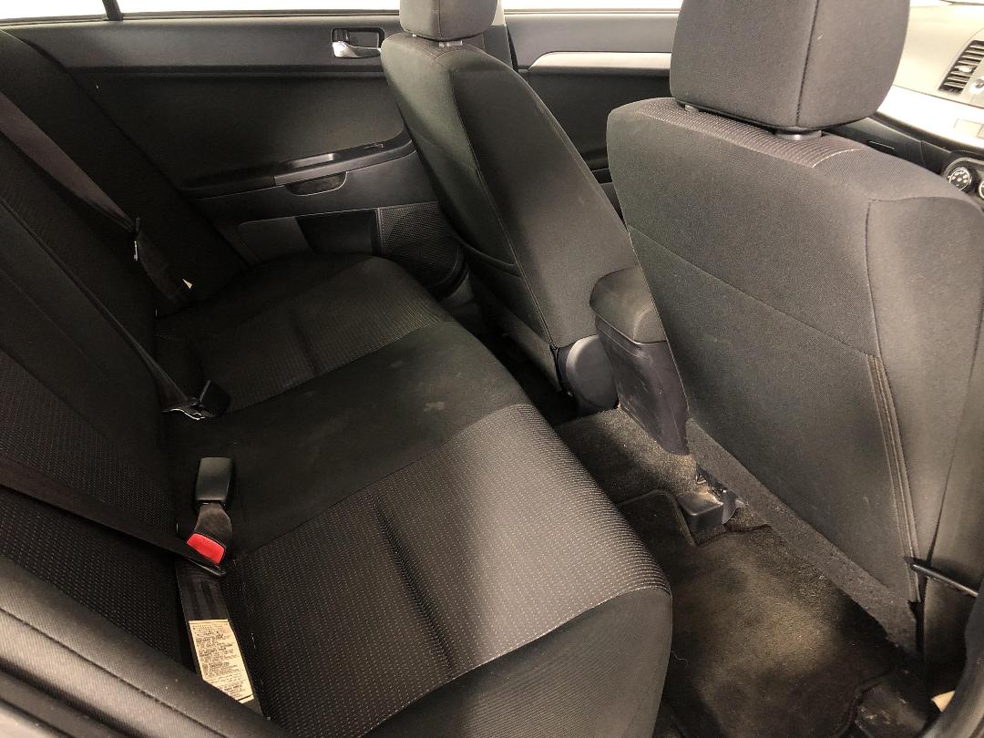 Photo '20' of Mitsubishi Lancer