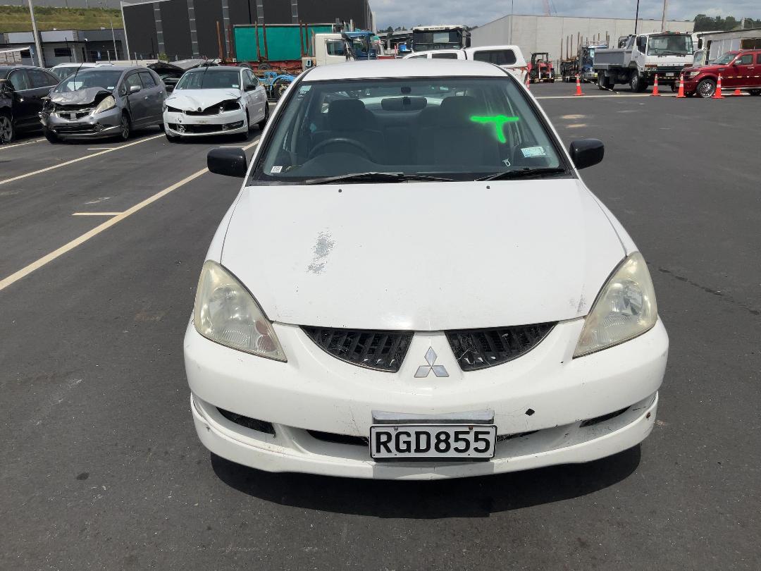 Photo '2' of Mitsubishi Lancer