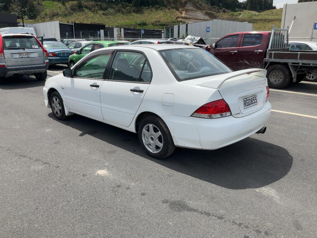 Photo '5' of Mitsubishi Lancer