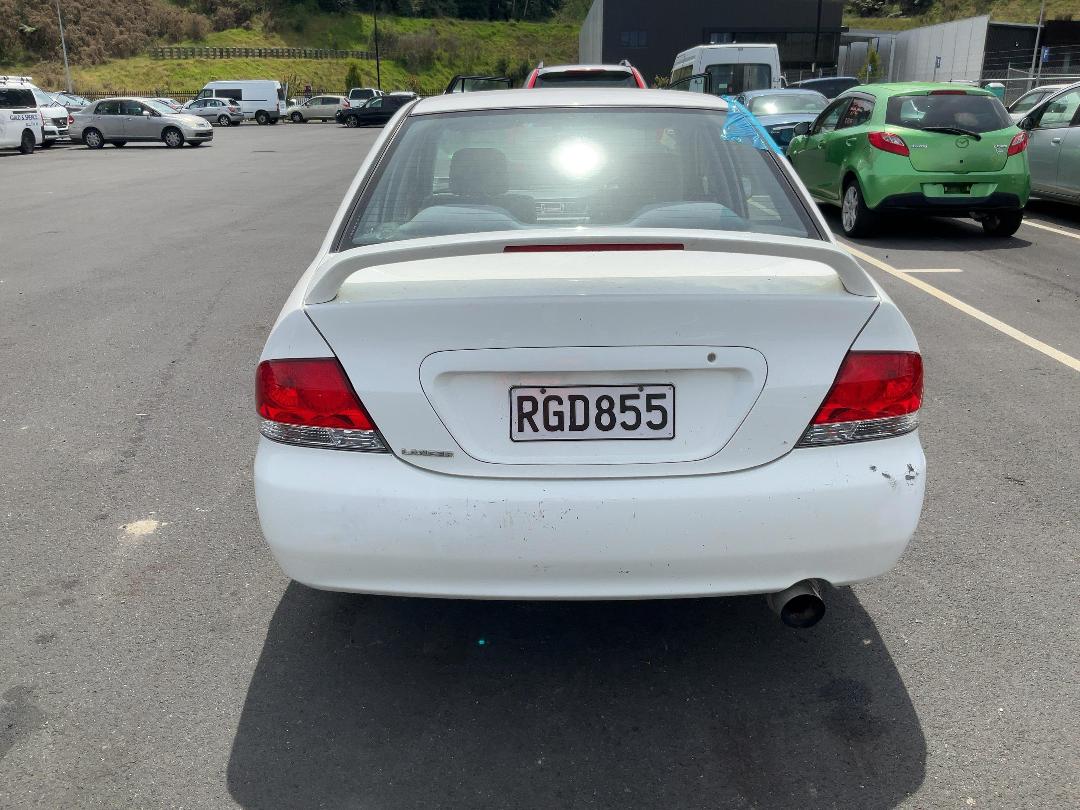 Photo '6' of Mitsubishi Lancer