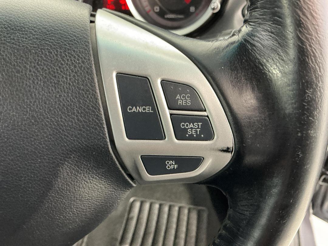 Photo '24' of Mitsubishi Lancer Photo '24' of Mitsubishi Lancer