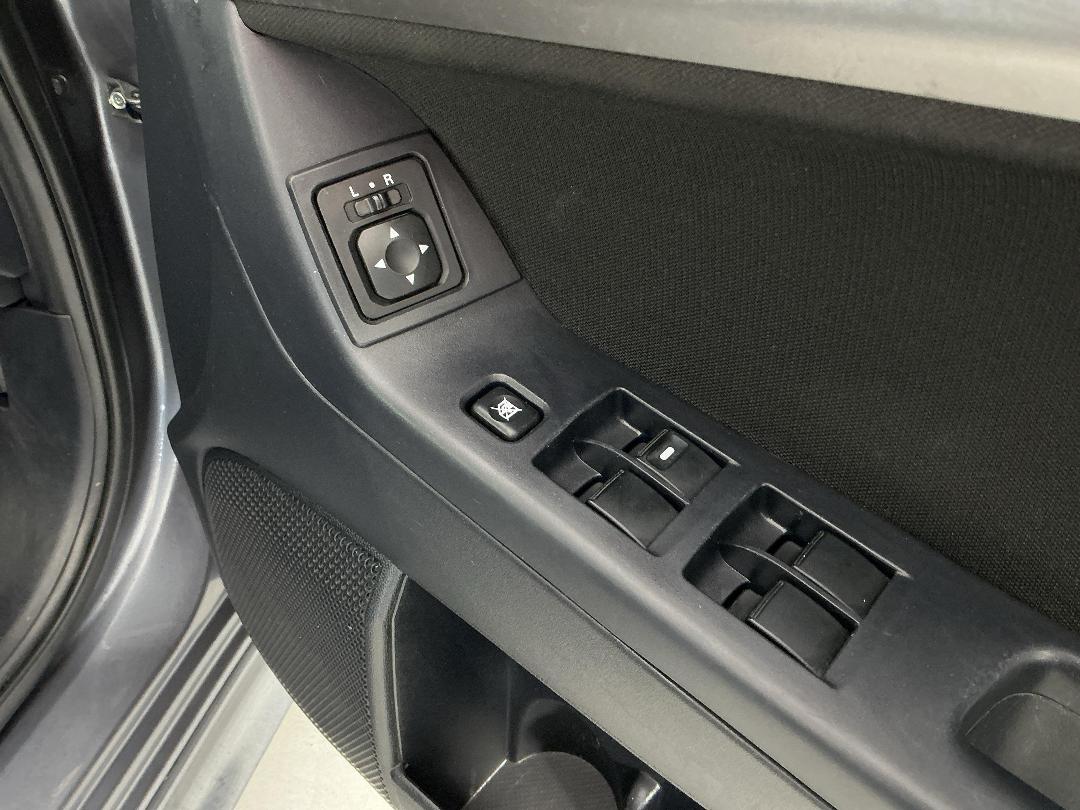 Photo '23' of Mitsubishi Lancer Photo '23' of Mitsubishi Lancer