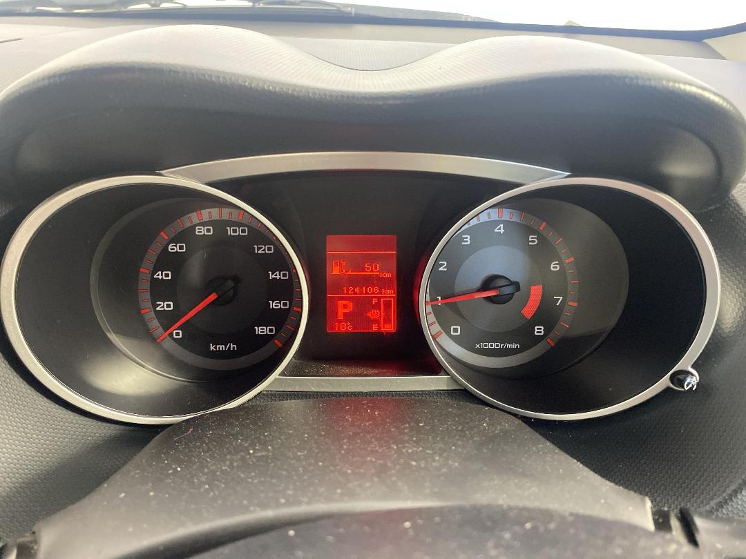 Photo '21' of Mitsubishi Outlander Photo '21' of Mitsubishi Outlander