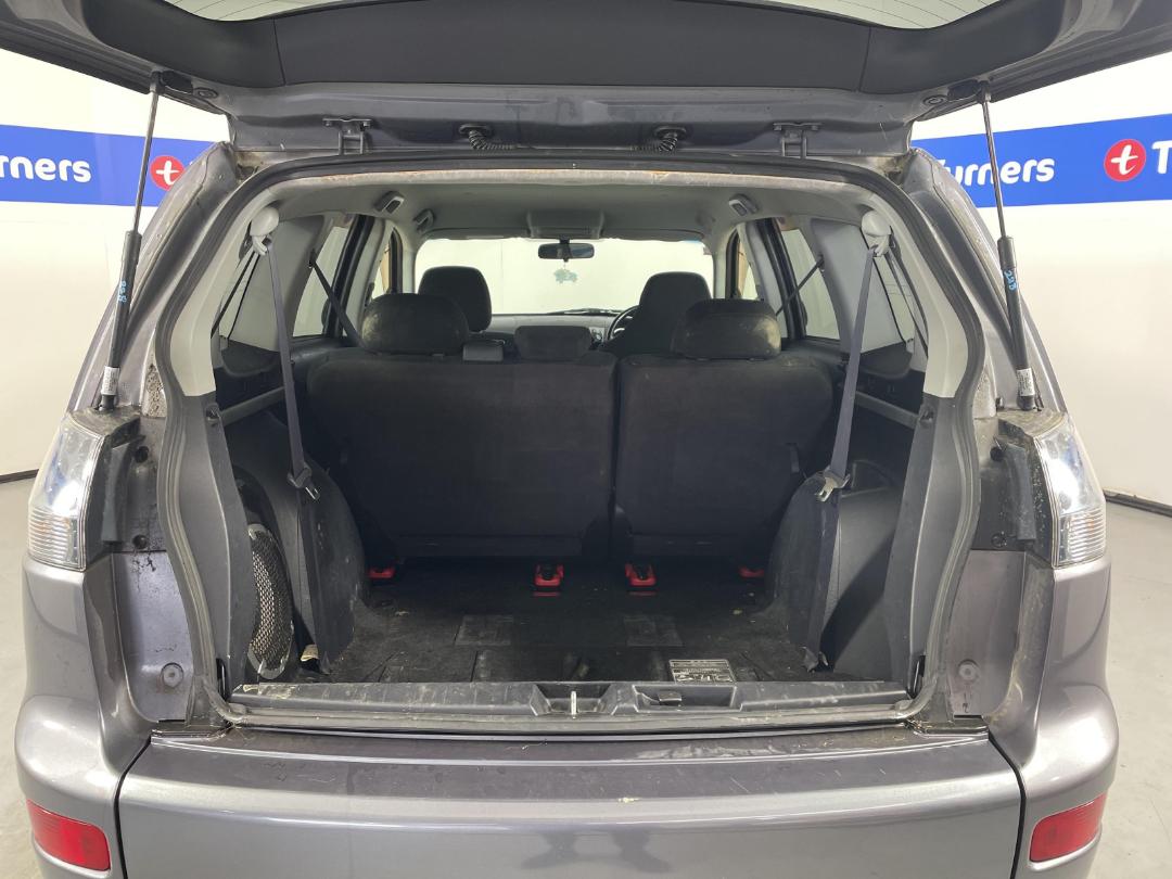 Used Mitsubishi Outlander 2007 Palmerston North at Turners Cars
