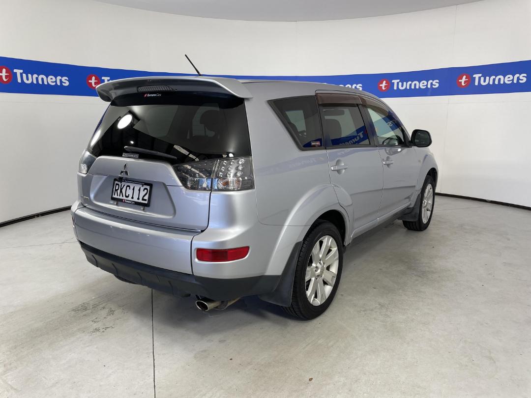 Photo '7' of Mitsubishi Outlander Photo '7' of Mitsubishi Outlander