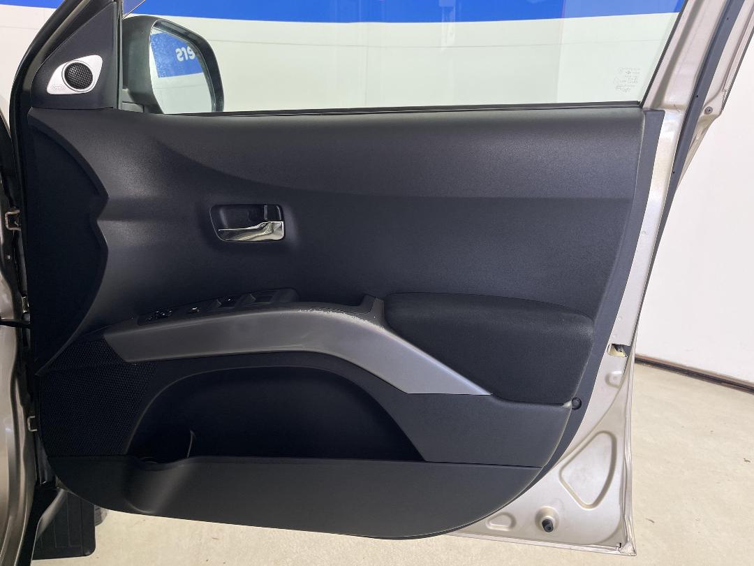 Photo '15' of Mitsubishi Outlander Photo '15' of Mitsubishi Outlander