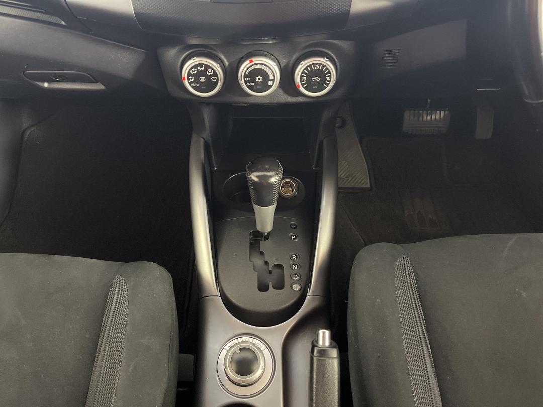 Photo '18' of Mitsubishi Outlander Photo '18' of Mitsubishi Outlander