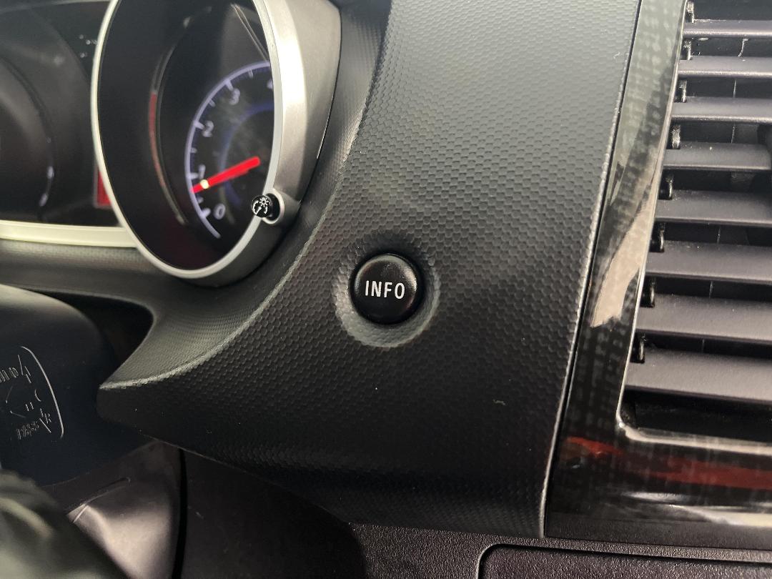 Photo '26' of Mitsubishi Outlander