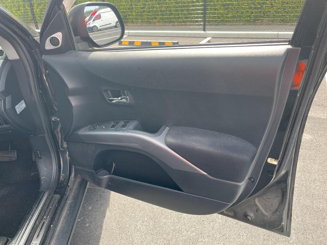 Photo '13' of Mitsubishi Outlander Photo '13' of Mitsubishi Outlander