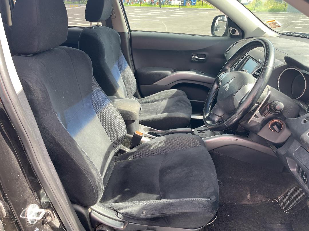 Photo '14' of Mitsubishi Outlander Photo '14' of Mitsubishi Outlander