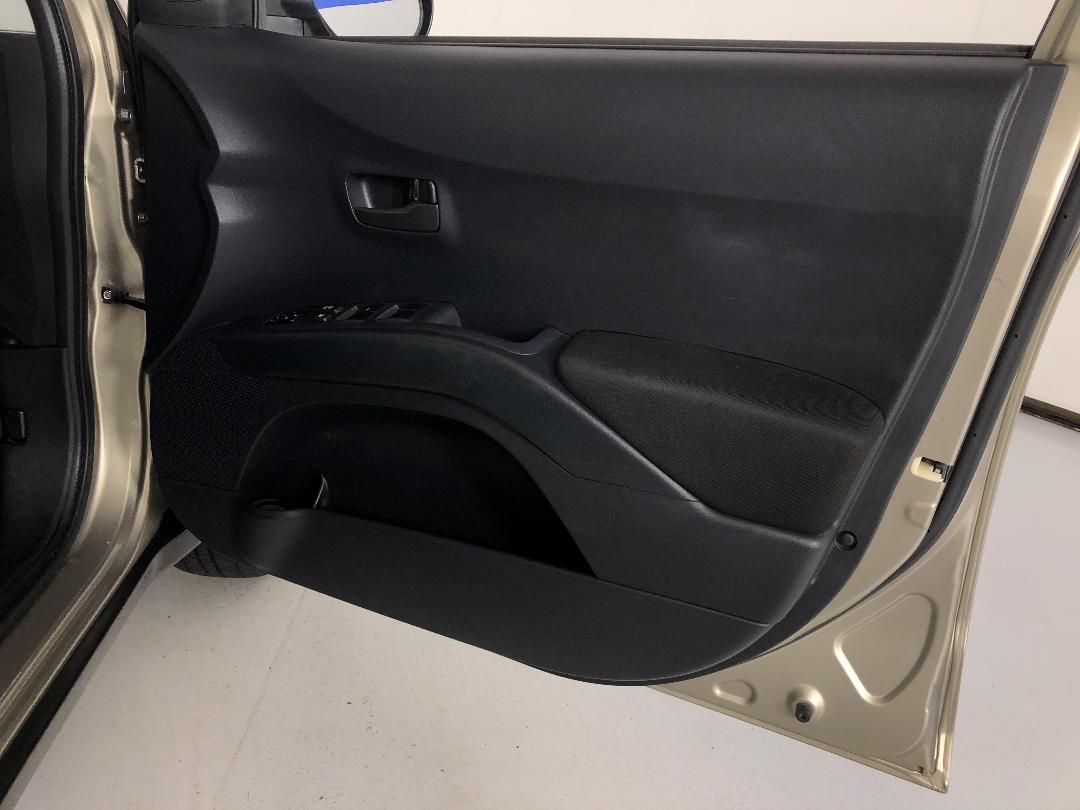 Photo '15' of Mitsubishi Outlander Photo '15' of Mitsubishi Outlander