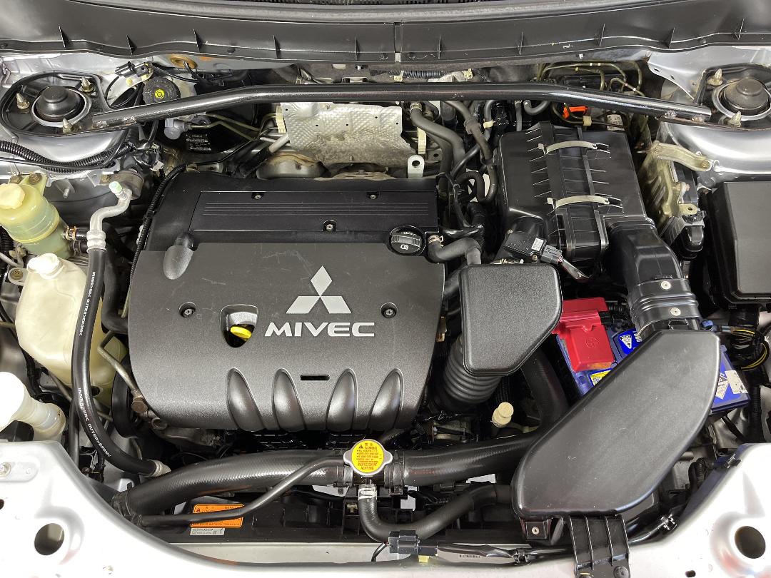 Photo '13' of Mitsubishi Outlander Photo '13' of Mitsubishi Outlander