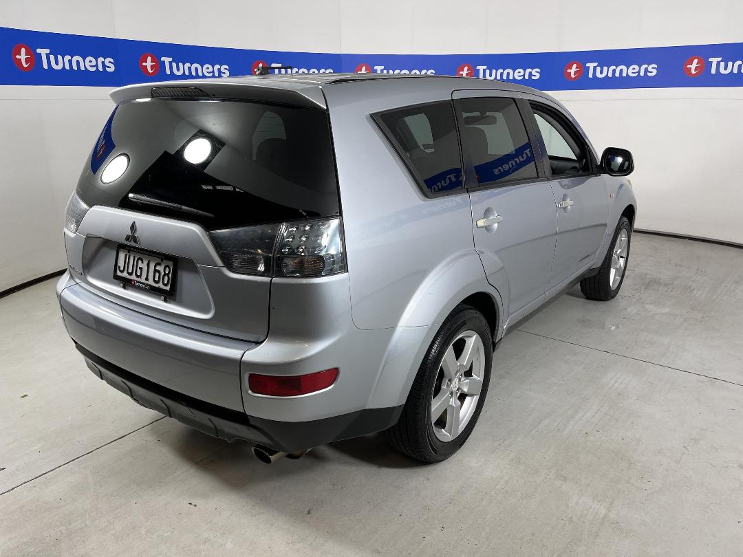 Photo '7' of Mitsubishi Outlander Photo '7' of Mitsubishi Outlander