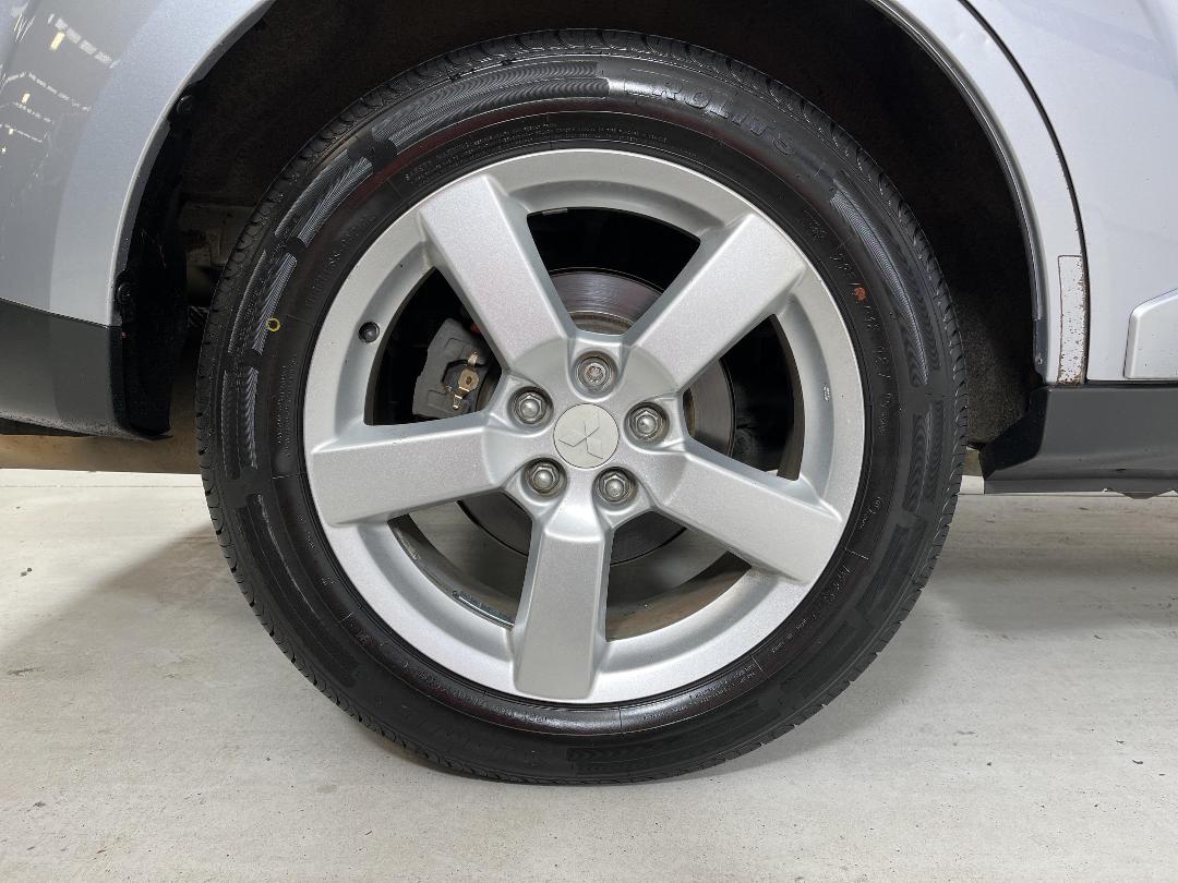 Photo '12' of Mitsubishi Outlander Photo '12' of Mitsubishi Outlander