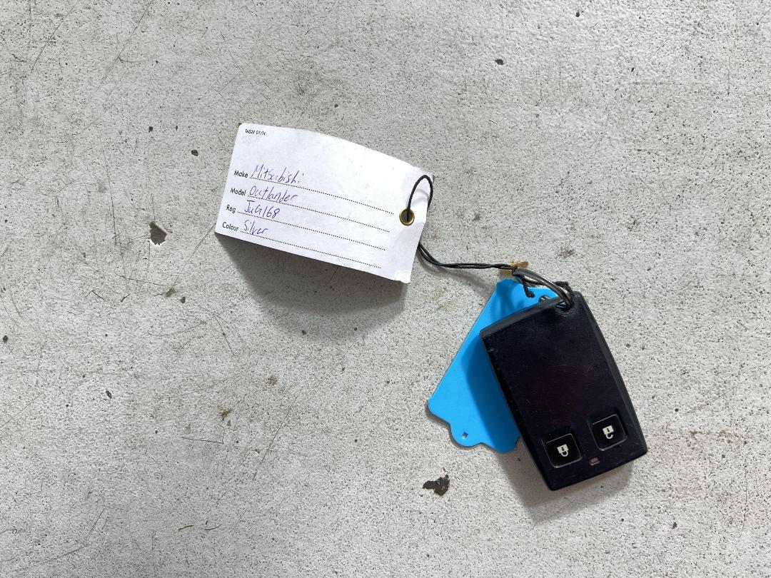 Photo '22' of Mitsubishi Outlander Photo '22' of Mitsubishi Outlander