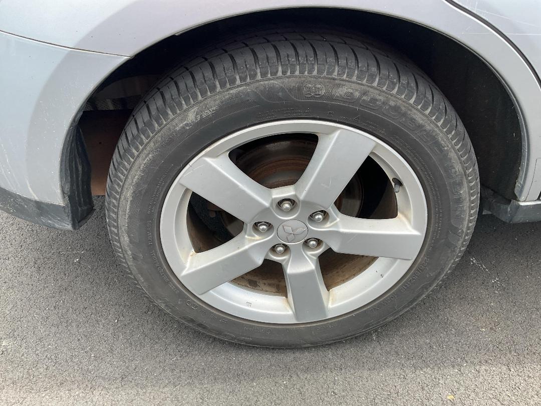 Photo '9' of Mitsubishi Outlander Photo '9' of Mitsubishi Outlander