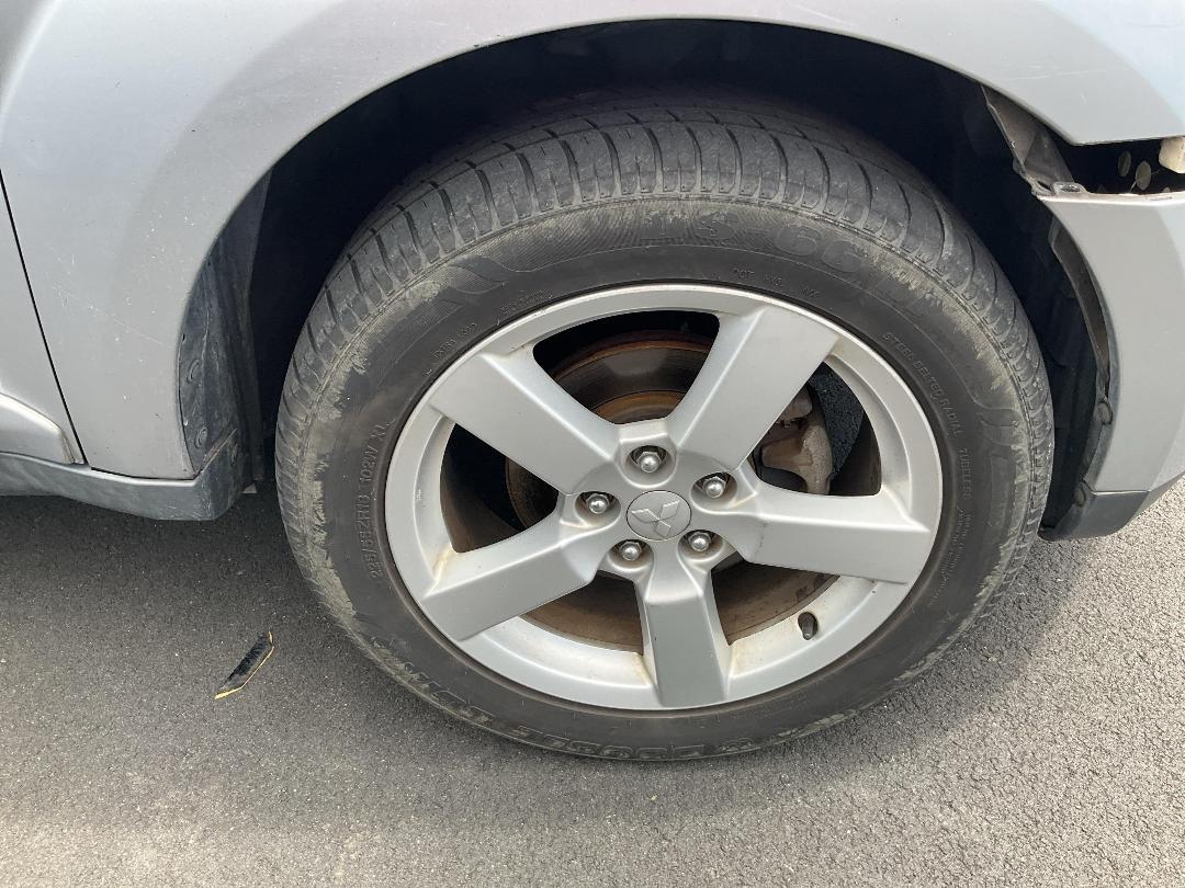 Photo '10' of Mitsubishi Outlander Photo '10' of Mitsubishi Outlander