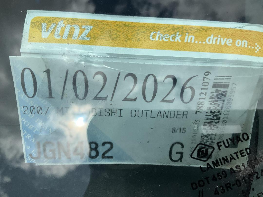 Photo '25' of Mitsubishi Outlander Photo '25' of Mitsubishi Outlander