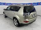 Thumbnail '5' of Mitsubishi Outlander