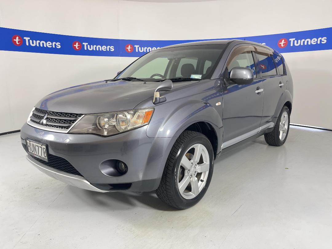 Photo '4' of Mitsubishi Outlander