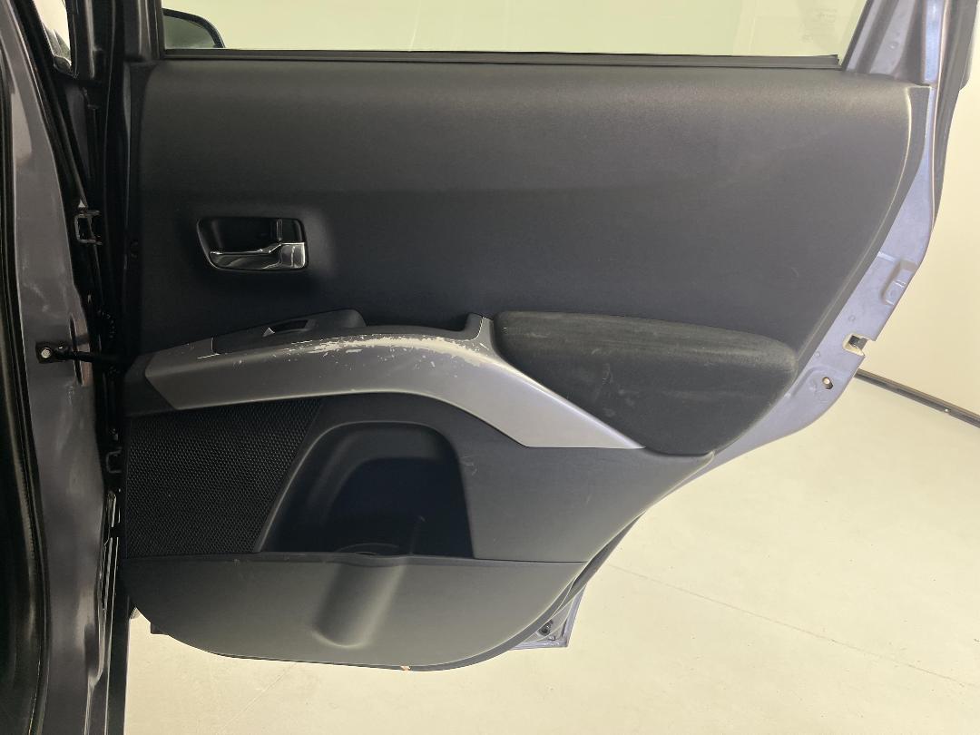 Photo '19' of Mitsubishi Outlander