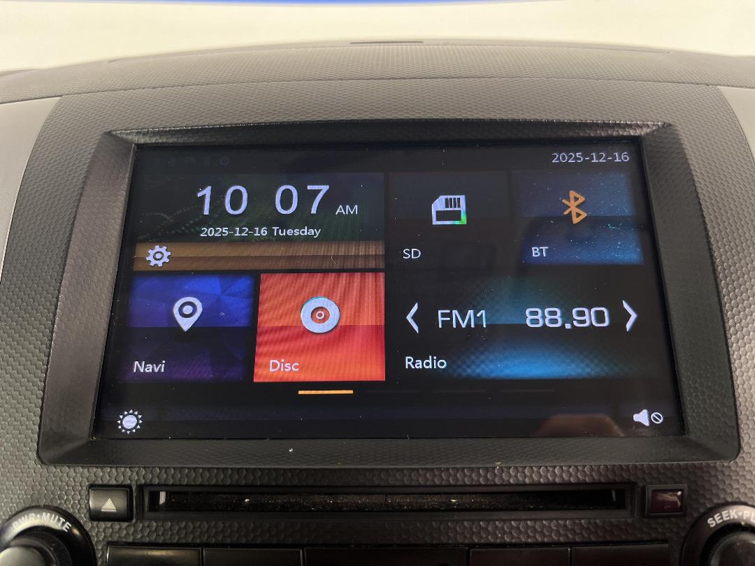 Photo '24' of Mitsubishi Outlander