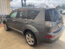 Thumbnail '3' of Mitsubishi Outlander