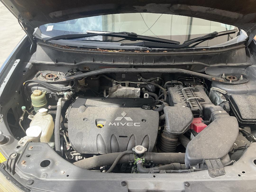 Photo '12' of Mitsubishi Outlander Photo '12' of Mitsubishi Outlander