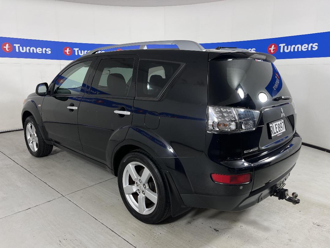 Photo '5' of Mitsubishi Outlander