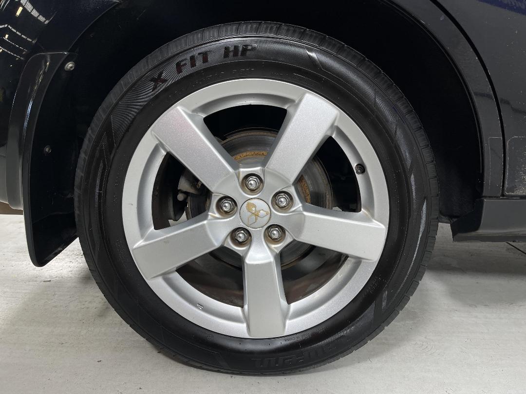 Photo '12' of Mitsubishi Outlander