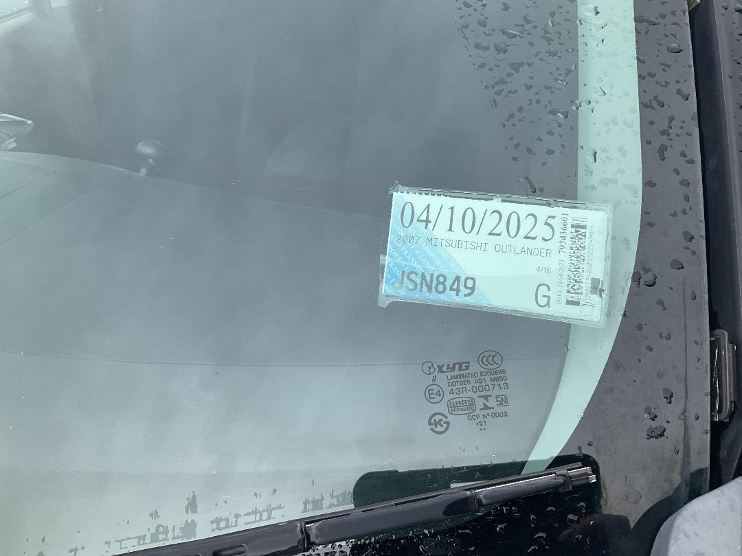 Photo '10' of Mitsubishi Outlander Photo '10' of Mitsubishi Outlander