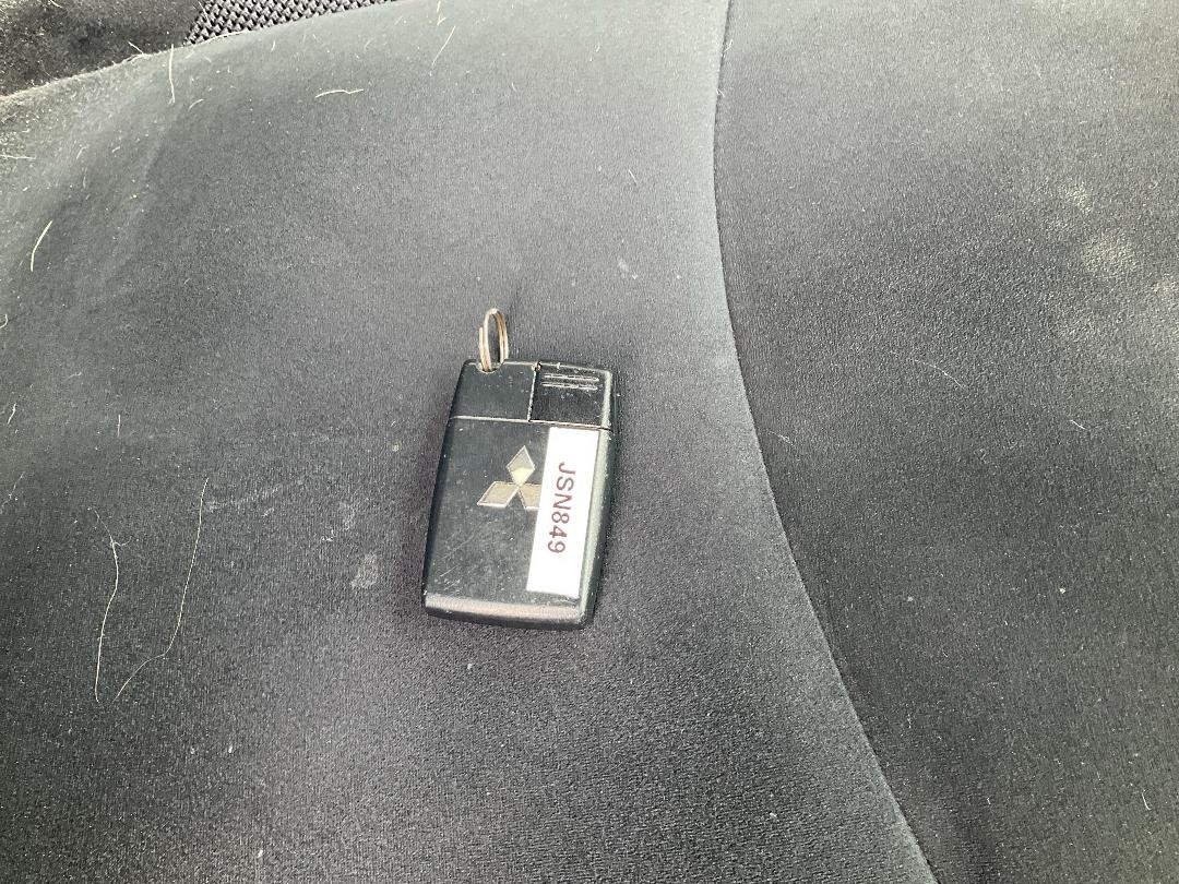 Photo '9' of Mitsubishi Outlander Photo '9' of Mitsubishi Outlander