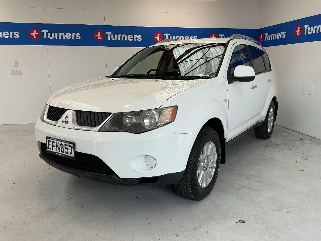 Photo '4' of Mitsubishi Outlander