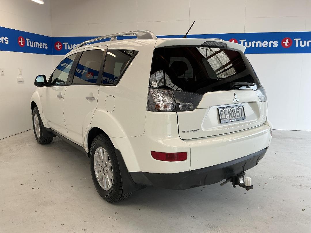 Photo '5' of Mitsubishi Outlander