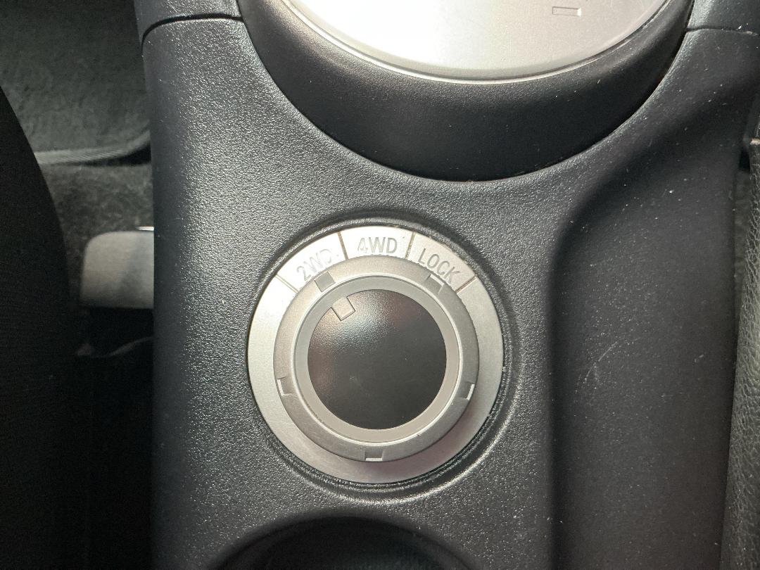 Photo '24' of Mitsubishi Outlander