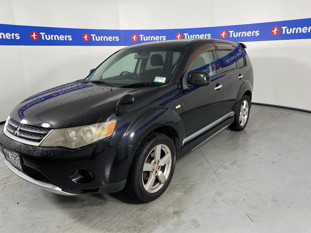 Photo '4' of Mitsubishi Outlander