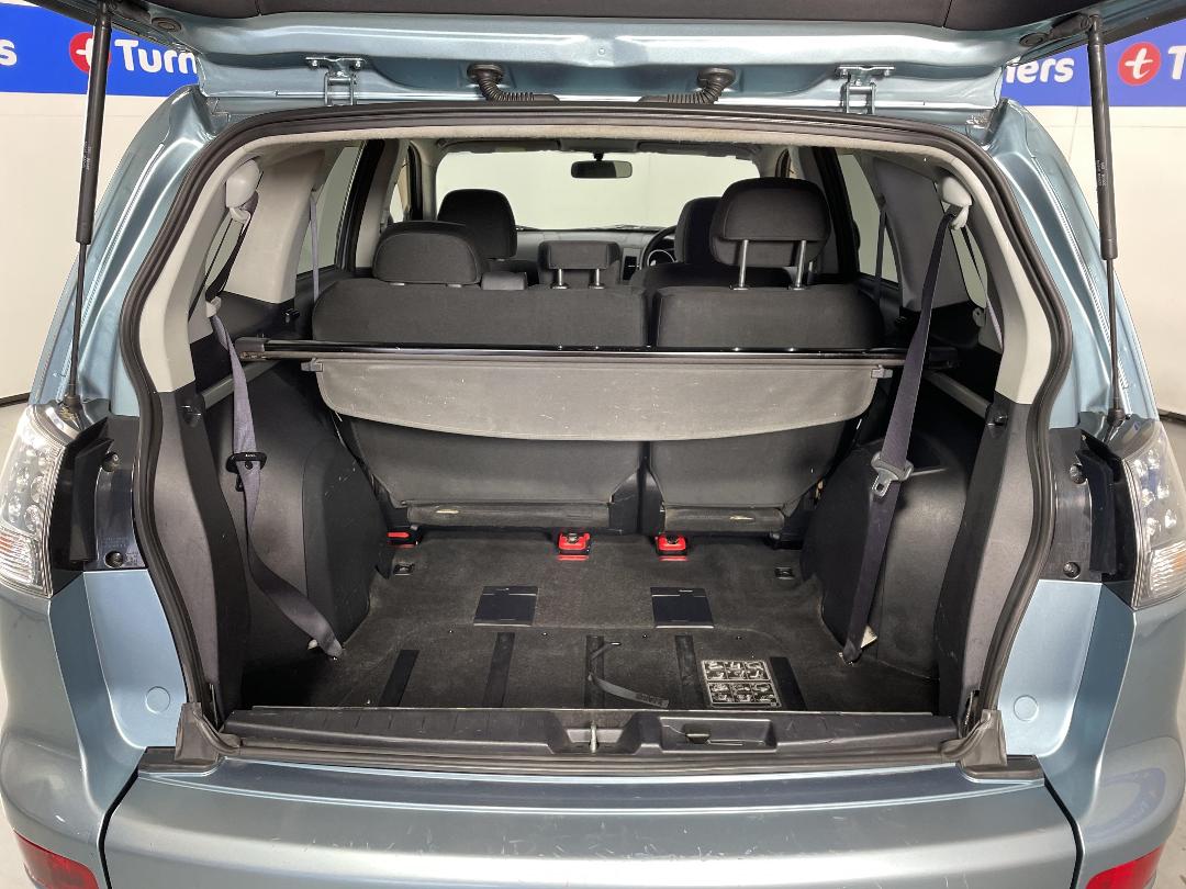 Photo '14' of Mitsubishi Outlander Photo '14' of Mitsubishi Outlander