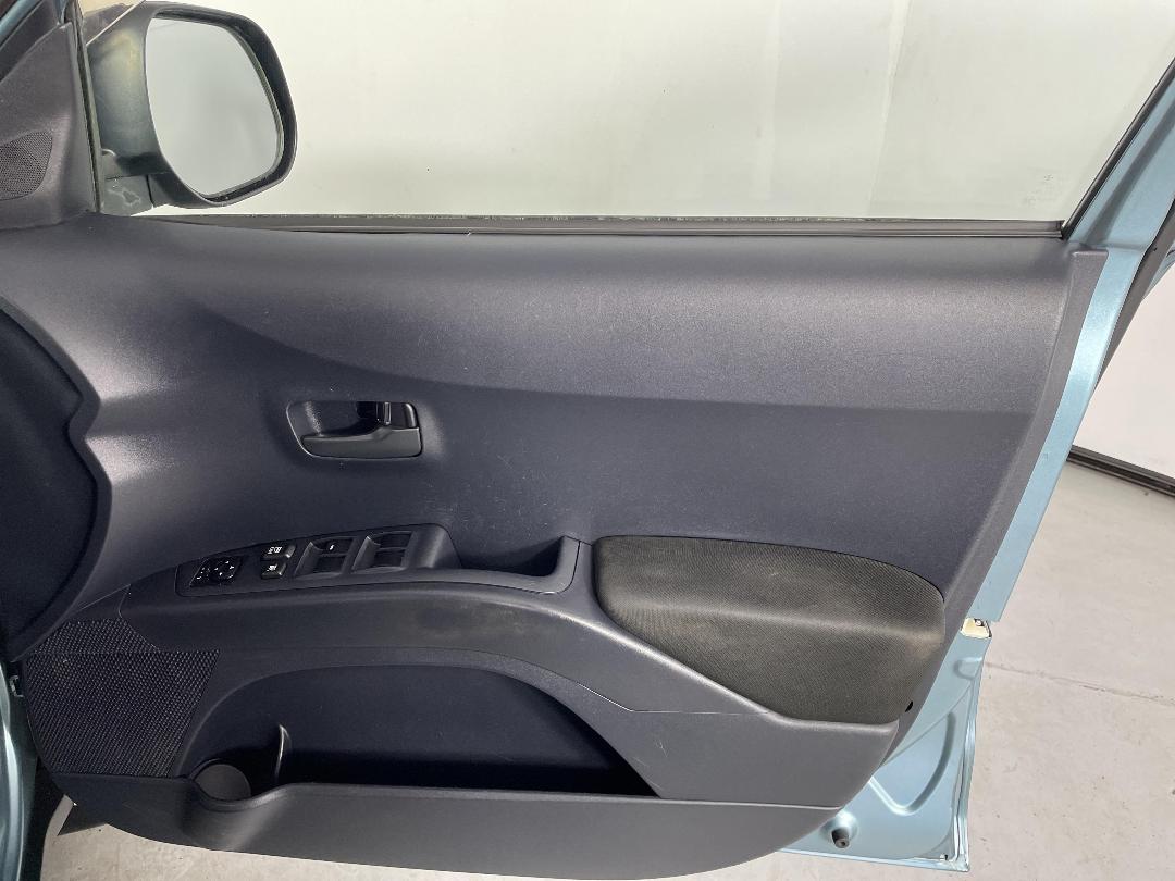 Photo '15' of Mitsubishi Outlander Photo '15' of Mitsubishi Outlander